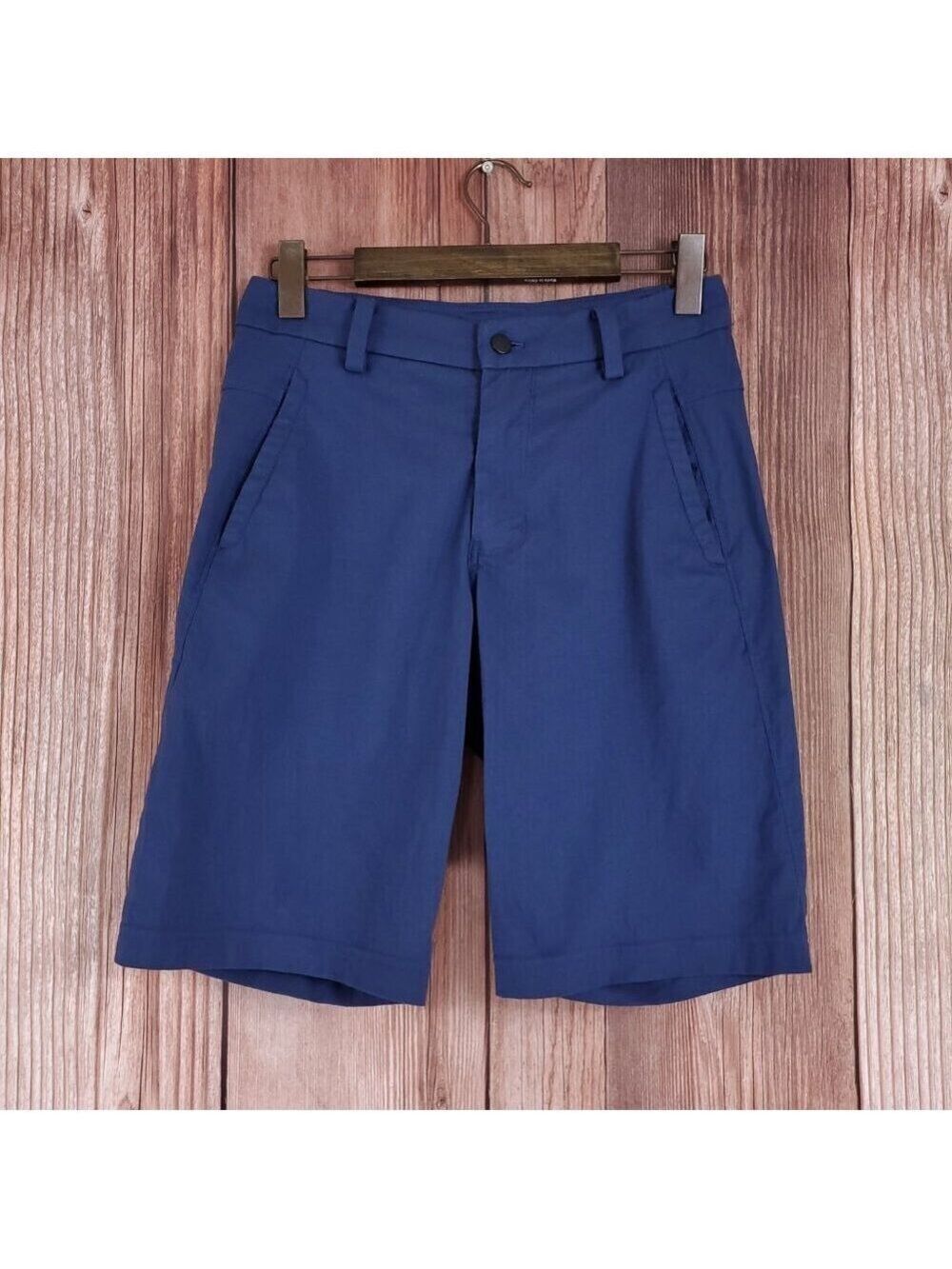 Lululemon Mens Size 30X10.5 Commission Shorts Athleisure Performance Navy Blue